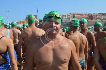  Cristo Cárdenes e Iria Otero, vencedores de la XVI Travesía a Nado de Salinetas (Foto TA)